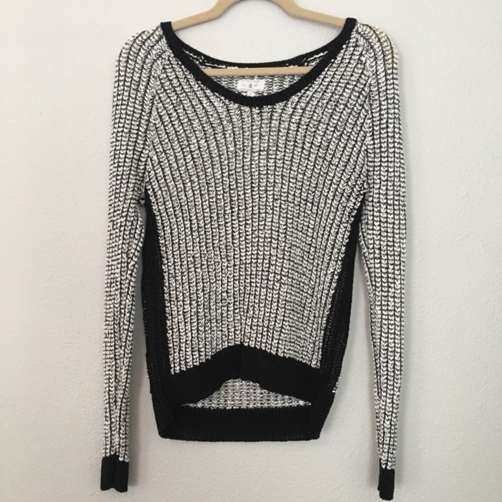 Lou & Grey 🖤 Black & White Sweater
